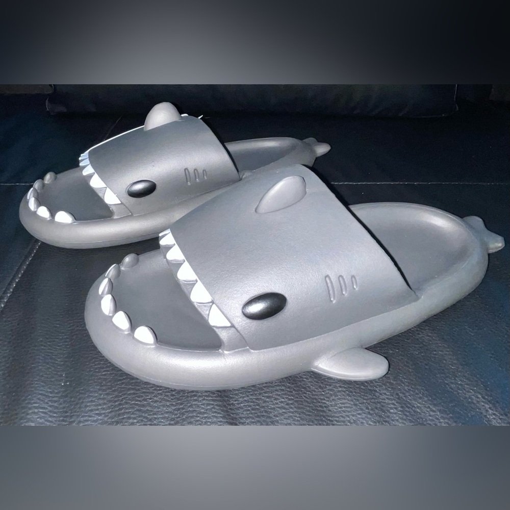 Shark Slides Dark Grey NWT 10-11